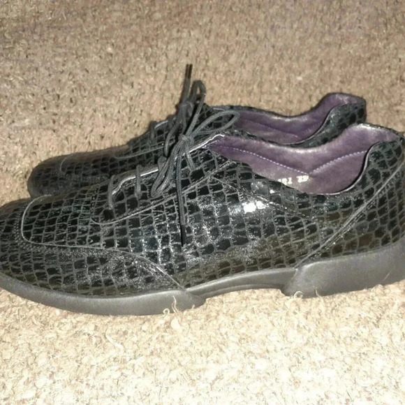 ROHDE-Dark Navy-Croc Pattern Patent with Texture-Superb-Leather-SZ 8UK-8.5 US - Picture 2 of 8